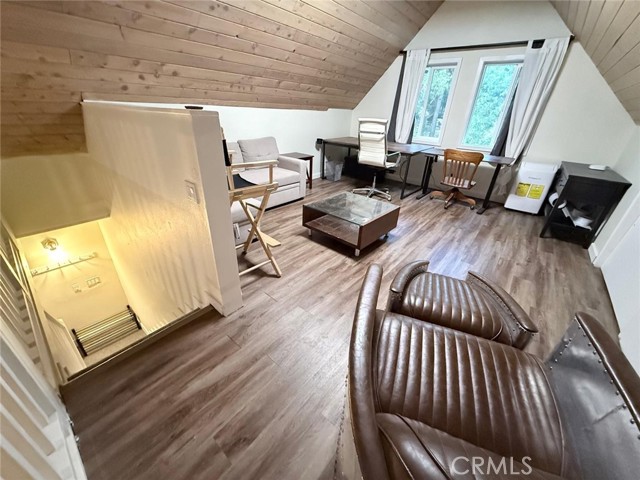 Detail Gallery Image 11 of 25 For 286 Terrace, Lake Arrowhead,  CA 92352 - 2 Beds | 1 Baths