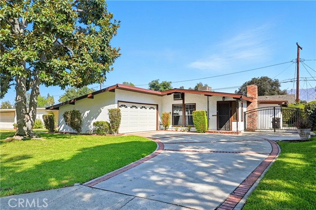 Detail Gallery Image 1 of 37 For 721 E Hanks St, Azusa,  CA 91702 - 4 Beds | 2 Baths