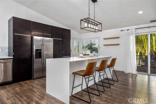 Detail Gallery Image 8 of 65 For 30520 Cinnamon Teal, Canyon Lake,  CA 92587 - 3 Beds | 3 Baths