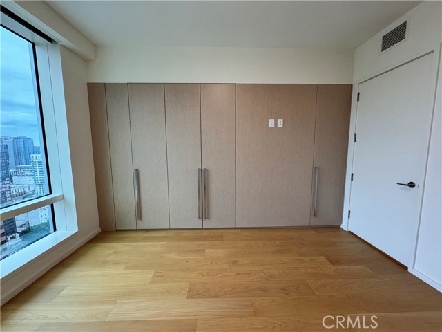 Detail Gallery Image 8 of 12 For 877 Francisco #3007,  Los Angeles,  CA 90017 - 1 Beds | 1 Baths