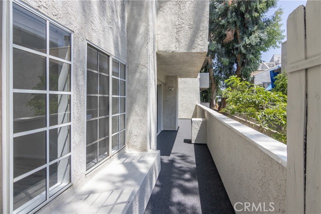Detail Gallery Image 15 of 21 For 20235 Keswick St #102,  Winnetka,  CA 91306 - 2 Beds | 2 Baths