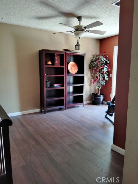 11537 Mount Hood Court, Rancho Cucamonga CA: https://media.crmls.org/medias/4a61e8c2-cb6f-4988-b7a6-b2f60b067040.jpg