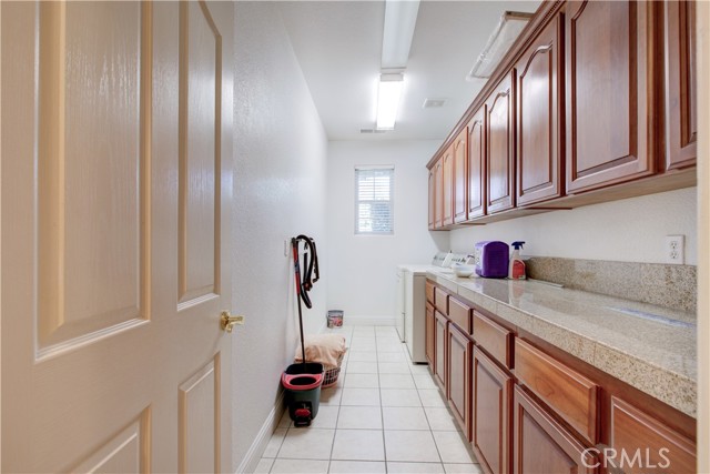 Detail Gallery Image 8 of 63 For 5261 Lucille Ln, Atwater,  CA 95301 - 3 Beds | 2/2 Baths