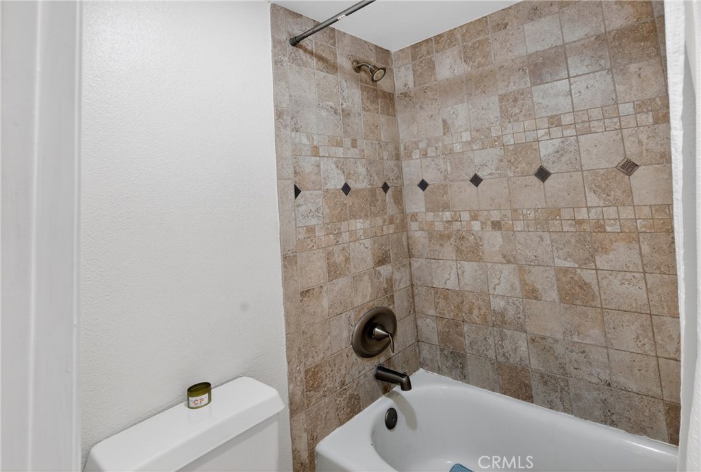 https://media.crmls.org/medias/4a6317f7-2852-428f-b58f-d02b2e3b6fba.jpg?preset=X-Large