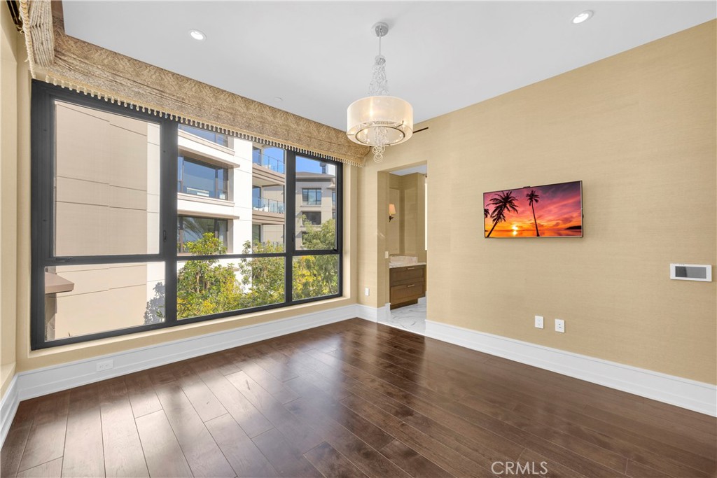 4a63ec34 2dfc 4c84 B956 D5a65ba8ddc3