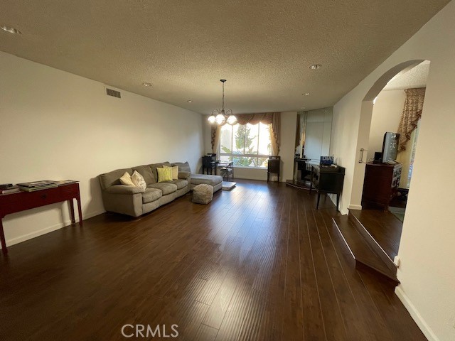 Detail Gallery Image 17 of 32 For 5333 Zelzah Ave #239,  Encino,  CA 91316 - 2 Beds | 2 Baths