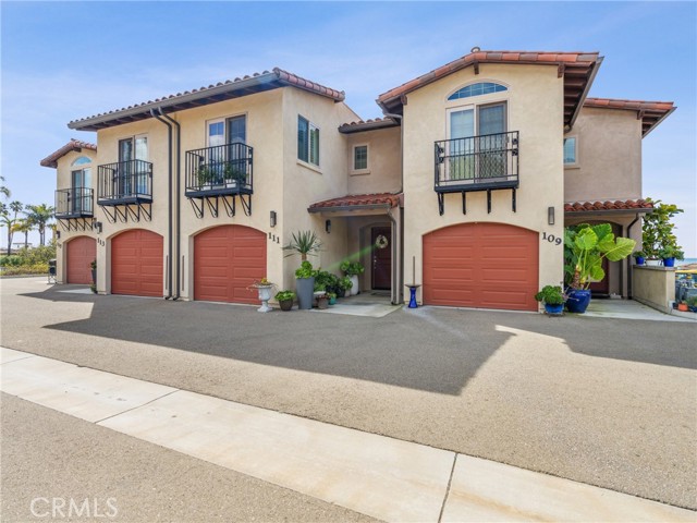 Detail Gallery Image 3 of 38 For 111 Greve Pl, Pismo Beach,  CA 93449 - 2 Beds | 2/1 Baths