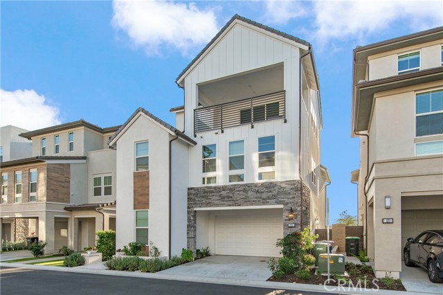 Detail Gallery Image 3 of 39 For 131 Reyes Alley, Lake Forest,  CA 92630 - 5 Beds | 4 Baths