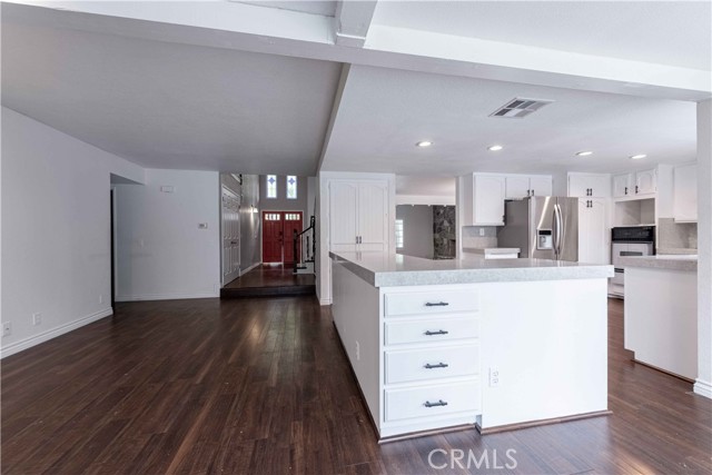 Detail Gallery Image 13 of 45 For 27821 via Amistosa, Agoura Hills,  CA 91301 - 5 Beds | 3 Baths