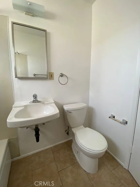 Detail Gallery Image 11 of 14 For 1036 Chestnut Ave, Long Beach,  CA 90813 - – Beds | – Baths