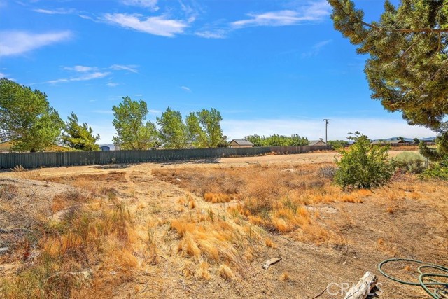 Detail Gallery Image 36 of 43 For 12730 Fir St, Oak Hills,  CA 92344 - – Beds | – Baths