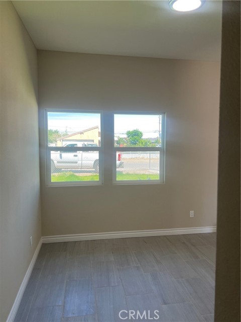 Detail Gallery Image 11 of 24 For 18631 14th St, Bloomington,  CA 92316 - 2 Beds | 2 Baths