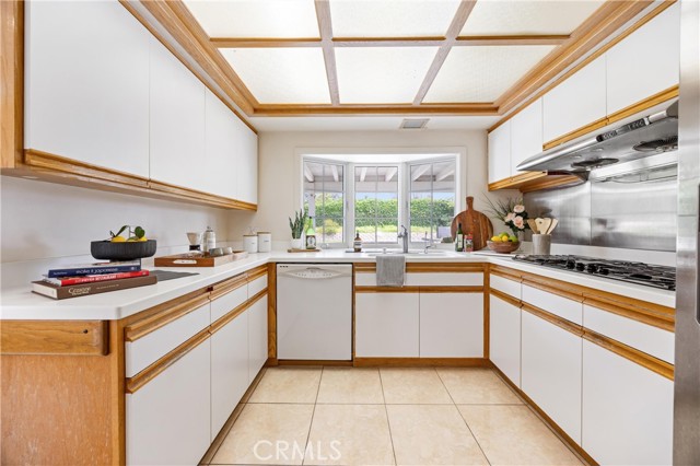 15043 Pintura Drive, Hacienda Heights CA: https://media.crmls.org/medias/4a67c116-77c3-414e-b1f5-0e01cc28065c.jpg