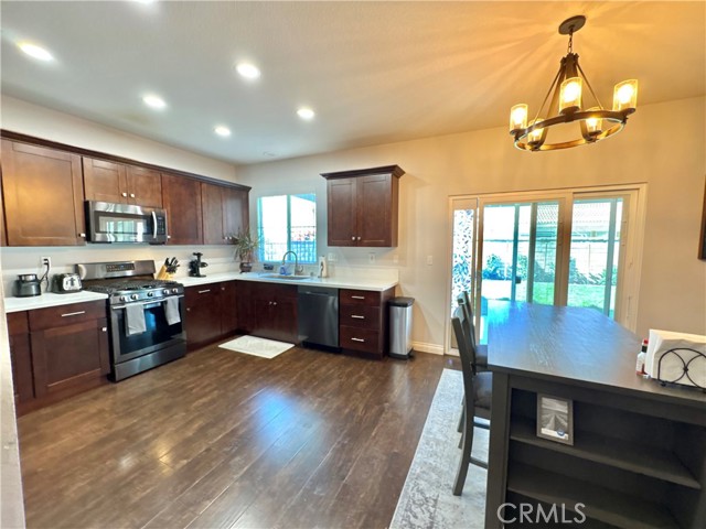 Detail Gallery Image 8 of 31 For 14515 Crestview, Moreno Valley,  CA 92555 - 4 Beds | 2/1 Baths