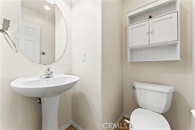 Detail Gallery Image 22 of 30 For 29263 Dakota Dr, Valencia,  CA 91354 - 3 Beds | 2/1 Baths