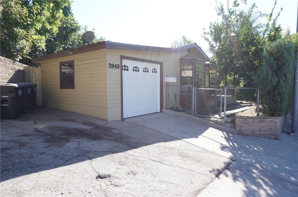 4A6961C2 07C3 429A B512 F6A03C6F11B2 3948 Pennsylvania Avenue, Glendale, Ca 91214 &Lt;Span Style='BackgroundColor:transparent;Padding:0Px;'&Gt; &Lt;Small&Gt; &Lt;I&Gt; &Lt;/I&Gt; &Lt;/Small&Gt;&Lt;/Span&Gt;