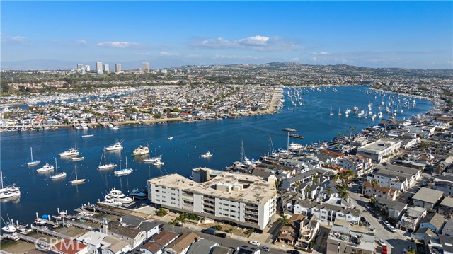 Detail Gallery Image 52 of 58 For 1613 E Balboa, Newport Beach,  CA 92661 - 4 Beds | 2 Baths