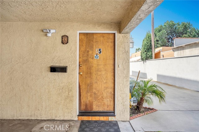 Detail Gallery Image 22 of 23 For 1005 Monterey Rd #5,  Glendale,  CA 91206 - 3 Beds | 3 Baths
