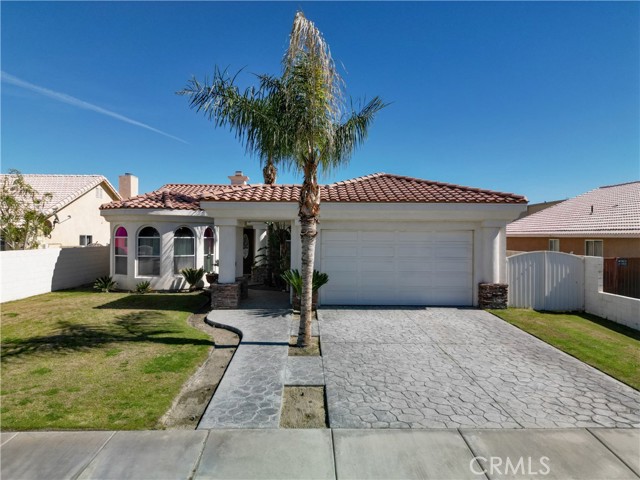 Detail Gallery Image 2 of 52 For 31540 Avenida Del Padre, Cathedral City,  CA 92234 - 4 Beds | 2/1 Baths