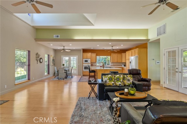 Detail Gallery Image 10 of 48 For 100 Hunter Dr, Oroville,  CA 95966 - 3 Beds | 2 Baths