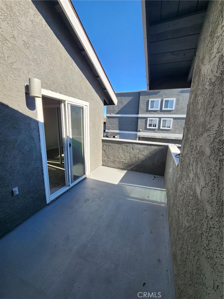 MLS #OC25089824 img 6