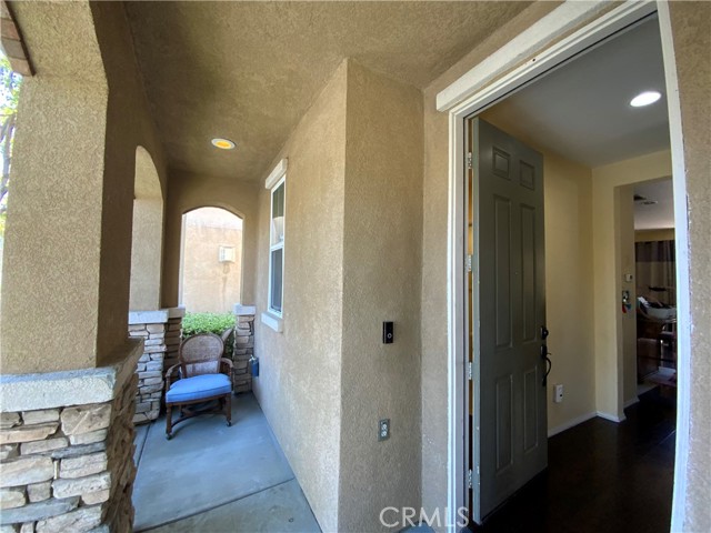 Detail Gallery Image 2 of 26 For 22346 Echo Park Way, Moreno Valley,  CA 92553 - 3 Beds | 2/1 Baths