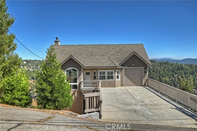 Detail Gallery Image 6 of 47 For 1015 Marin Ln, Lake Arrowhead,  CA 92352 - 3 Beds | 2/1 Baths