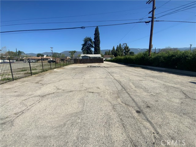 214 W Highland Avenue, San Bernardino, California 92405, ,Commercial Lease,For Rent,214 W Highland Avenue,CRIV25079036