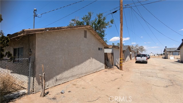 Detail Gallery Image 3 of 41 For 11861 Aztec Ln, Adelanto,  CA 92301 - – Beds | – Baths
