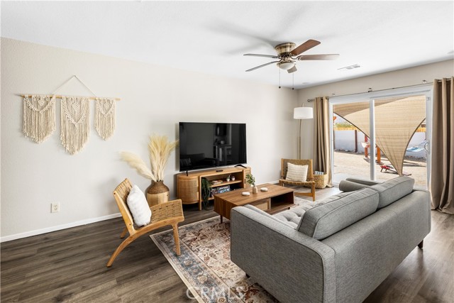 Detail Gallery Image 3 of 70 For 7428 Kellogg Ave, Twentynine Palms,  CA 92277 - 3 Beds | 2 Baths