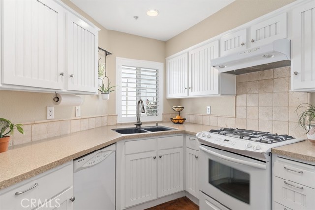 Detail Gallery Image 13 of 46 For 620 via Umbroso, San Clemente,  CA 92672 - 2 Beds | 2 Baths