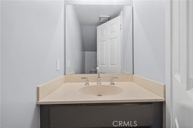 Detail Gallery Image 10 of 23 For 8545 Tujunga Valley, Sunland,  CA 91040 - 3 Beds | 3 Baths