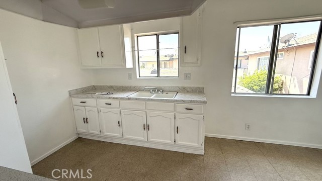 Detail Gallery Image 2 of 10 For 6425 Cottage St, Huntington Park,  CA 90255 - – Beds | – Baths