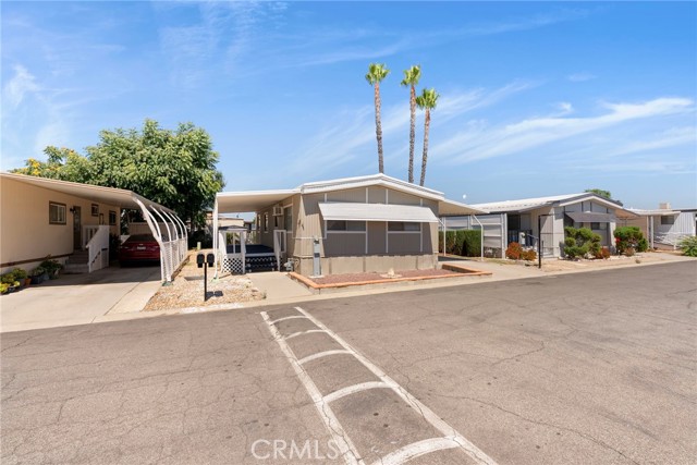 27150 Shadel Road, Menifee CA: https://media.crmls.org/medias/4a70c5cb-abbe-4ebc-b98b-5a5e33863e00.jpg