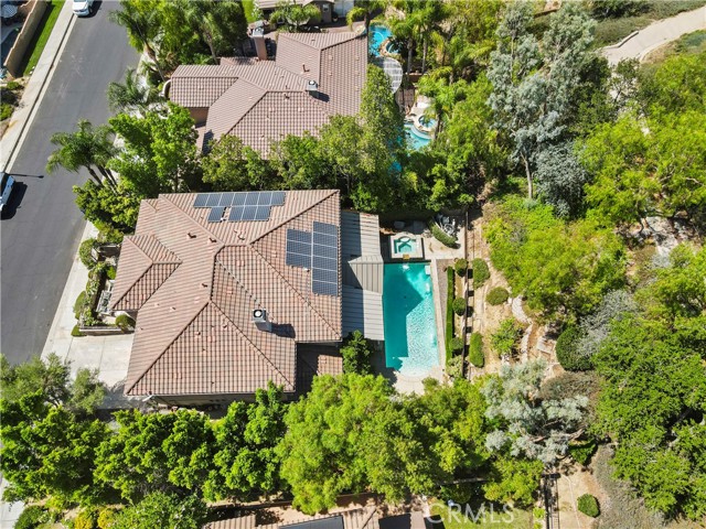29123 Black Pine Way, Saugus CA: https://media.crmls.org/medias/4a726e08-50a2-4682-868f-b448983d2edc.jpg