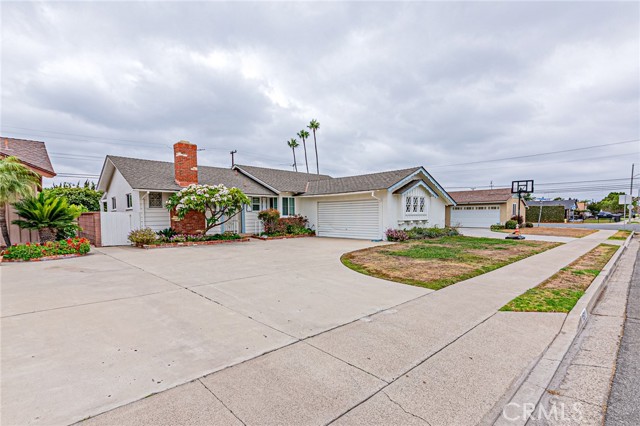 11511 Margie Lane, Garden Grove CA: https://media.crmls.org/medias/4a72b2b3-f262-4a8d-b023-19831aa3fb9c.jpg