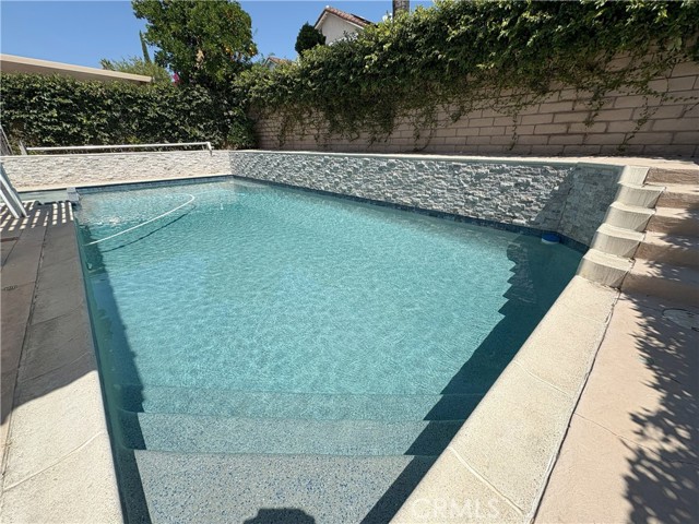 13427 Treasure Way, Chino Hills CA: https://media.crmls.org/medias/4a7437b4-d4dd-405e-b12e-2709bca3dab4.jpg