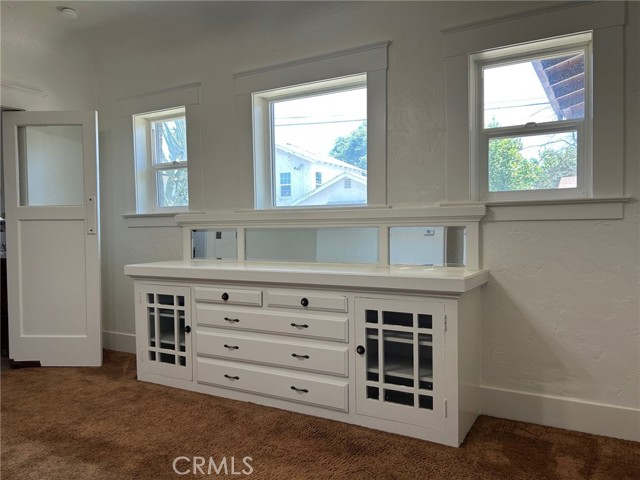 Detail Gallery Image 8 of 51 For 405 N a St, Madera,  CA 93638 - 4 Beds | 1 Baths