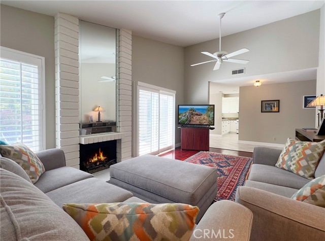 Detail Gallery Image 16 of 37 For 27836 Torroba, Mission Viejo,  CA 92692 - 2 Beds | 2 Baths