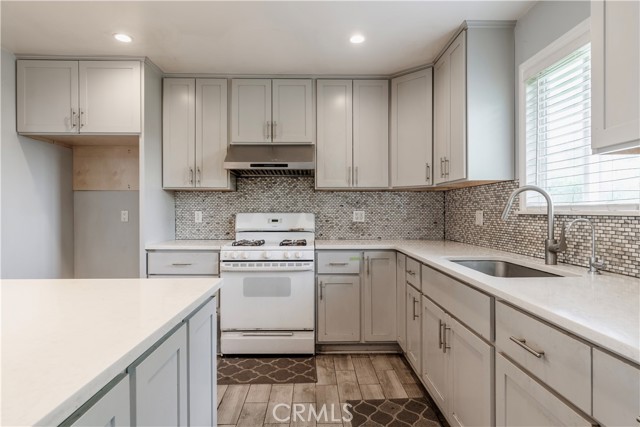 2973 W Avenue 33, Los Angeles CA: https://media.crmls.org/medias/4a760b7a-2896-4119-86bb-1fdb95571f4e.jpg