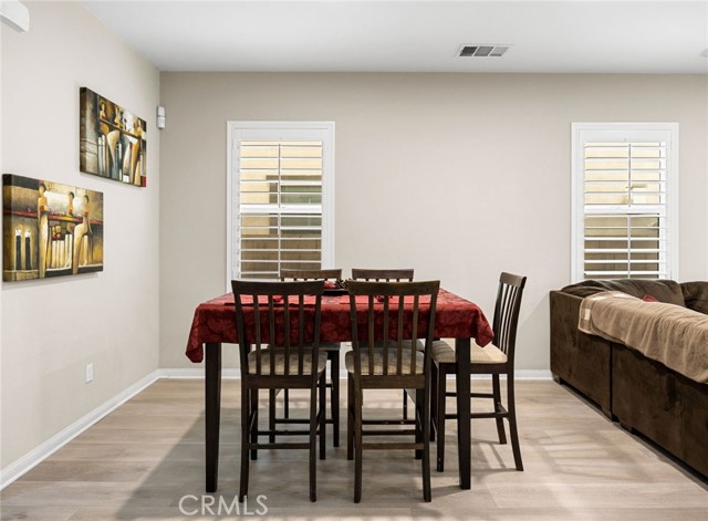 Detail Gallery Image 10 of 34 For 3009 E Arbor Ln, Ontario,  CA 91762 - 4 Beds | 2/1 Baths