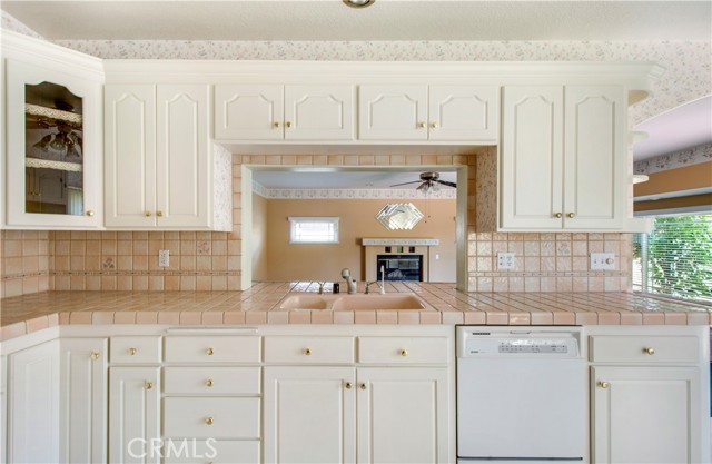 4520 Graywood Avenue, Long Beach CA: https://media.crmls.org/medias/4a7690e2-ad24-46f1-82fd-3a0882f997c2.jpg