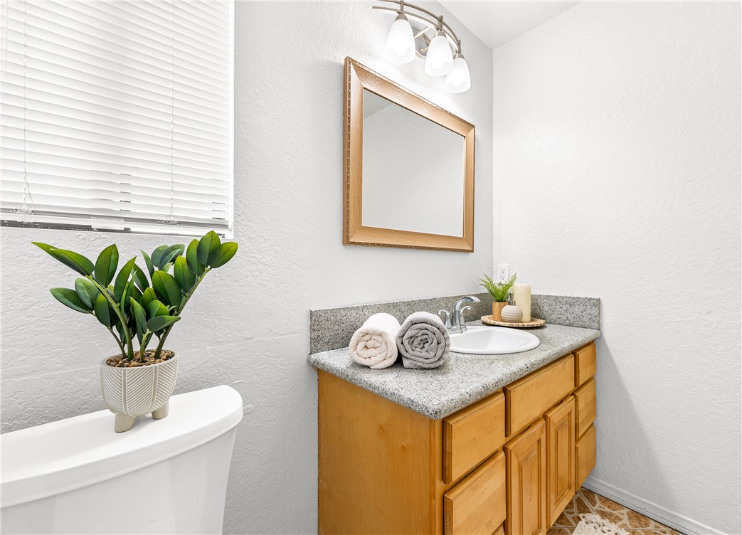 Detail Gallery Image 33 of 46 For 543 W Wilson St #6,  Costa Mesa,  CA 92627 - 2 Beds | 2/1 Baths