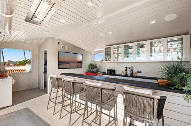 Image 37 of 62 For 304 Bay Front