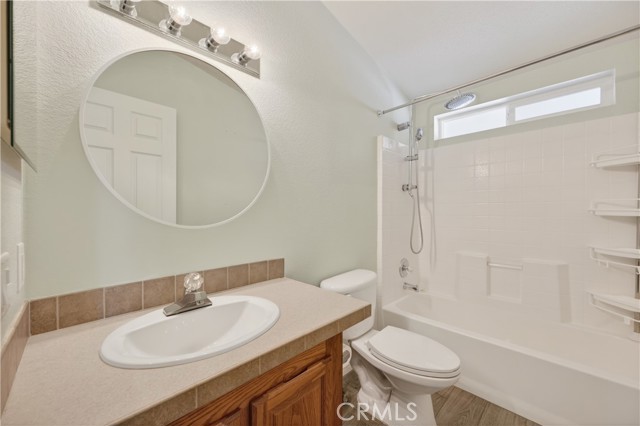 5001 W Florida, Hemet CA: https://media.crmls.org/medias/4a779af2-892c-46fe-ad3d-edee1368582d.jpg