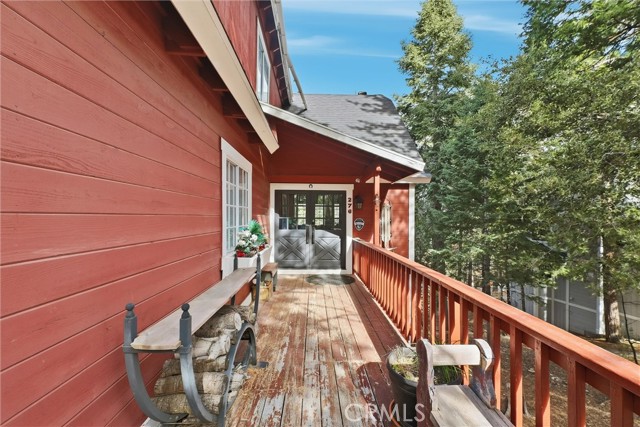 Detail Gallery Image 4 of 46 For 26355 Walnut Hills Dr Aka 276 Augusta Court, Lake Arrowhead,  CA 92352 - 3 Beds | 2/1 Baths