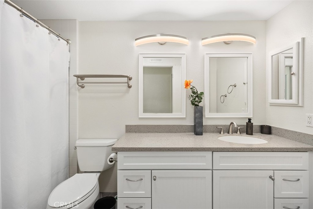 MLS #OC25256691 image #16