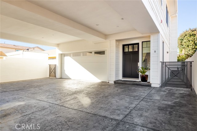 2309 Clark Lane, Redondo Beach, California 90278, 4 Bedrooms Bedrooms, ,3 BathroomsBathrooms,Residential,Sold,Clark,SB22027302