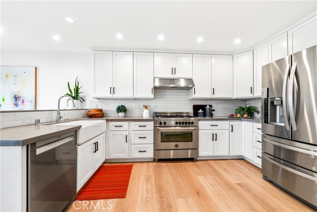 9 Jasmine Creek Dr, Corona del Mar CA: https://media.crmls.org/medias/4a78c998-d71a-40bb-a22b-dd1d2e5a22e3.jpg