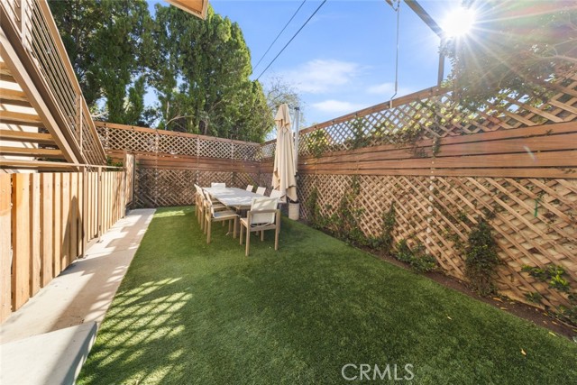 Detail Gallery Image 49 of 50 For 18748 Collins St, Tarzana,  CA 91356 - 4 Beds | 3 Baths